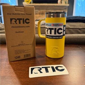 NEW in box Rtic 🌻 Sunflower Yellow 💛 16 oz travel tumbler spill proof handle